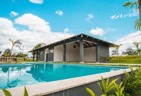 Clube e piscina do condomínio House Club Aldeia da Mata